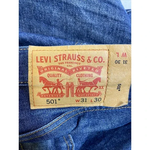 Levi's Men's Dark Wash 501 Button Fly Straight Leg Jeans Sz 31x30 - Picture 4 of 4